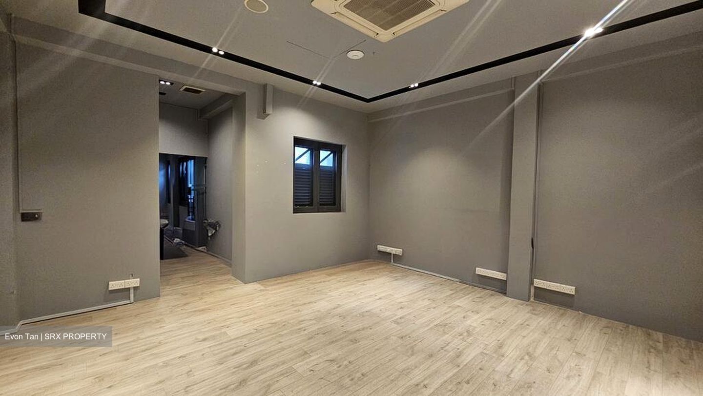 Smith Street (D1), Office #602990051